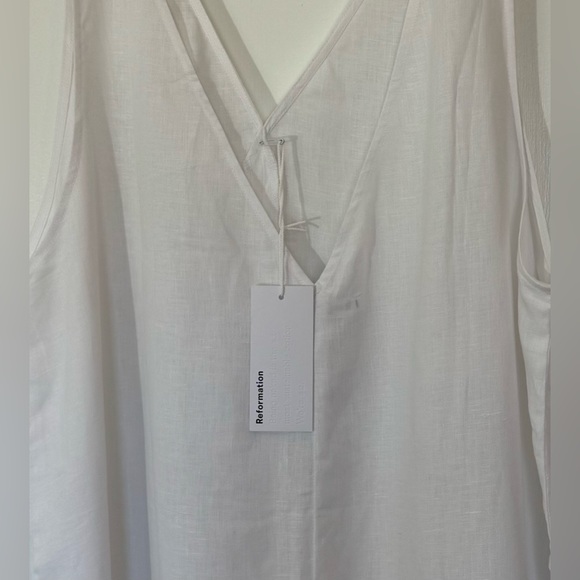 Ref🌻🌻 Linen Dress NWT.   Reformation Monique Dresss Medium White Dress w Slit - Picture 5 of 9